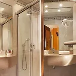 فندق سيسيليا، باريس