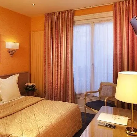 Cecilia Arc De Triomphe 3* Parigi