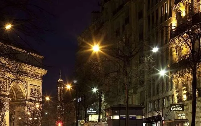 Cecilia Arc De Triomphe