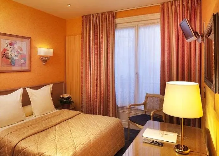 Cecilia Arc De Triomphe 3* Parigi