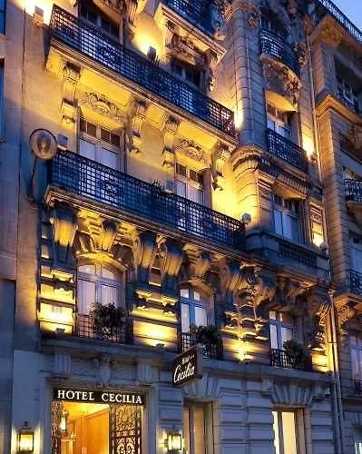 Cecilia Arc De Triomphe Hotel 3*