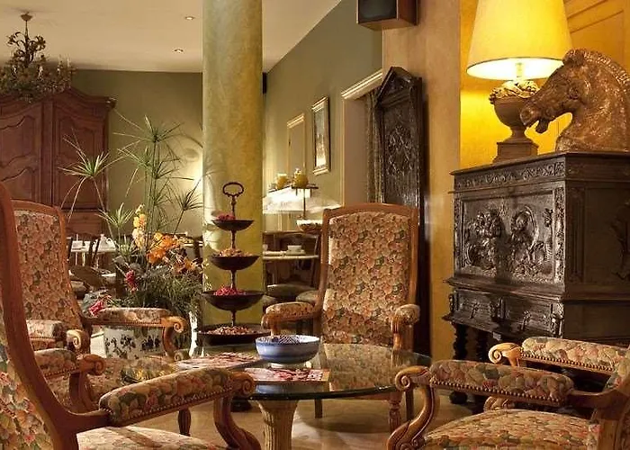 Cecilia Arc De Triomphe 3*