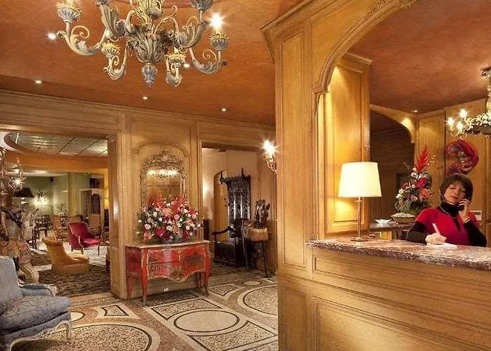 Cecilia Arc De Triomphe Hotel Parigi